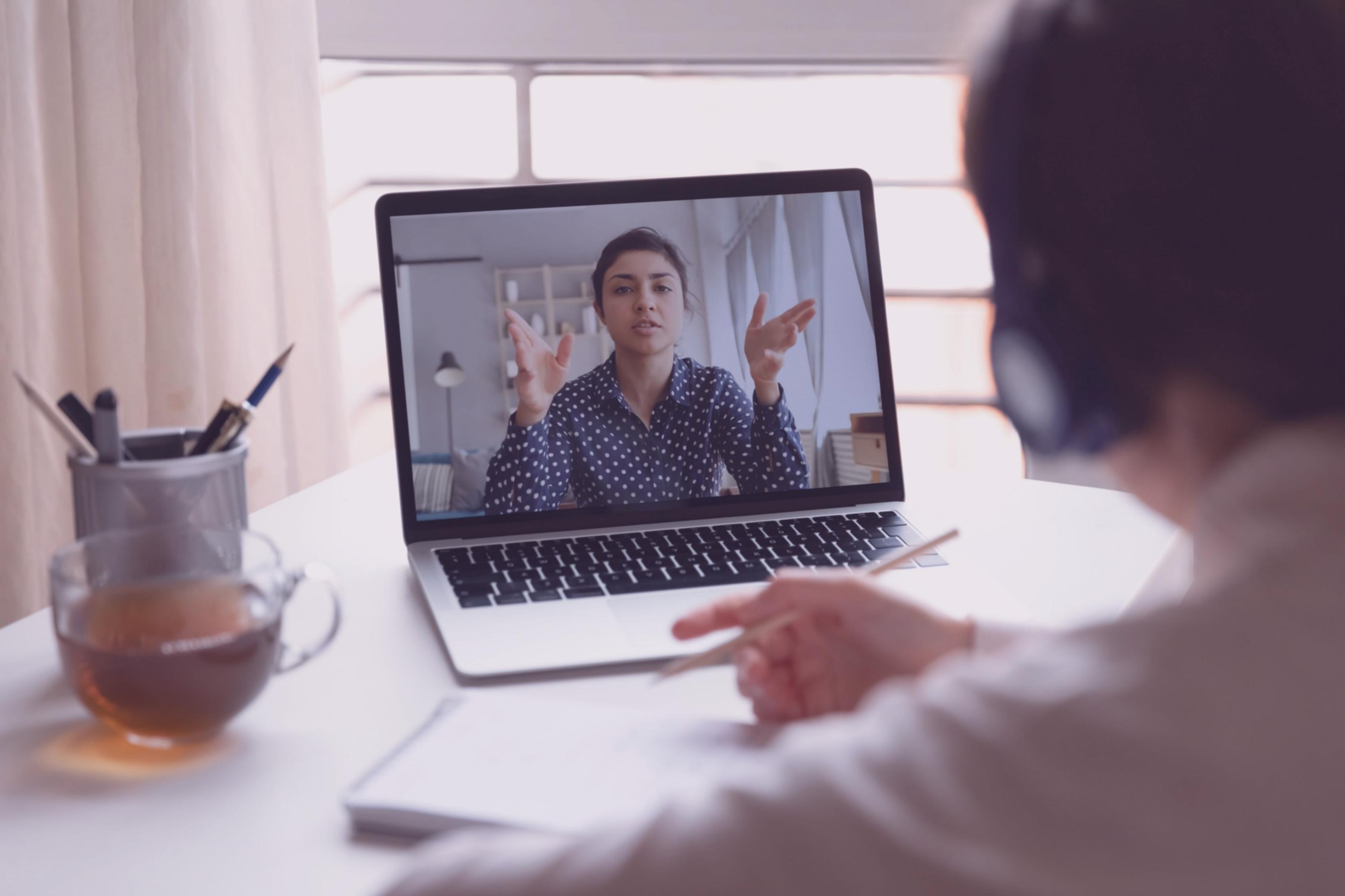 Процесс анализа бюджетных показателей и планирования